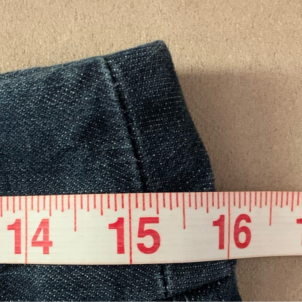 BANANA REPUBLIC. Denim Skirt.2 front & 2 back pockets.Knee length.Sz 8… - Picture 10 of 12